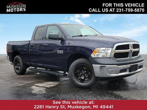True Blue Pearlcoat 2017 RAM 1500 Tradesman/Express