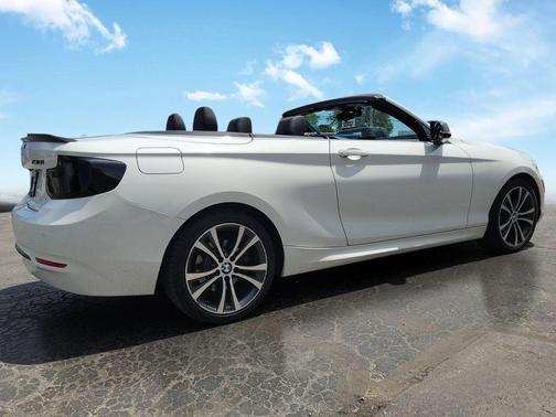 Alpine White 2017 BMW 230 i