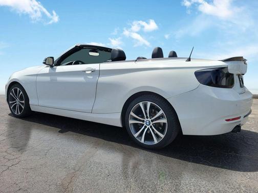 Alpine White 2017 BMW 230 i