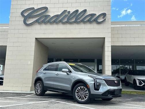 2024 Cadillac XT4 Premium Luxury