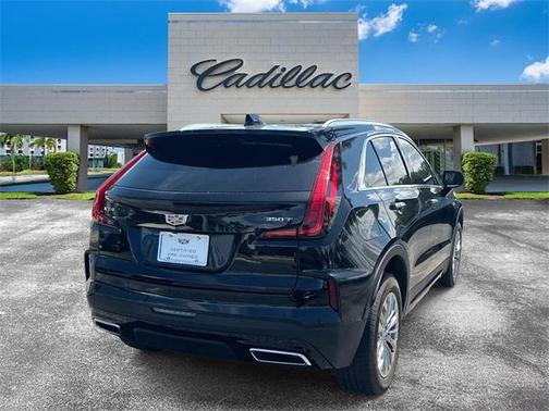 2024 Cadillac XT4 Premium Luxury