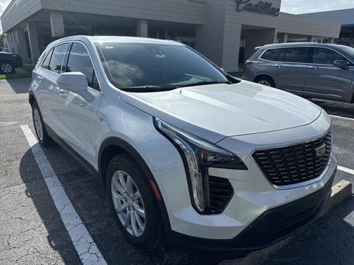 2022 Cadillac XT4 Luxury