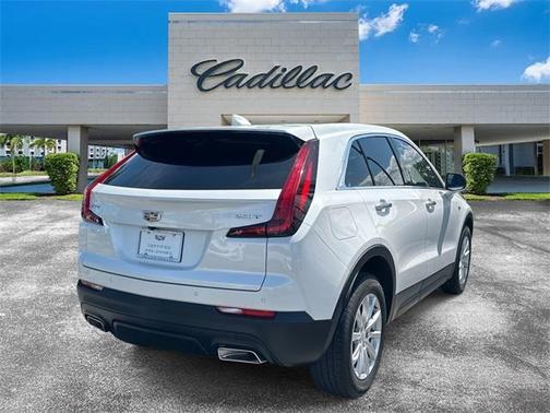 2022 Cadillac XT4 Luxury