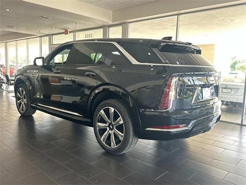2025 Cadillac Escalade IQ Luxury