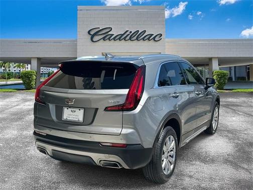 2023 Cadillac XT4 Premium Luxury