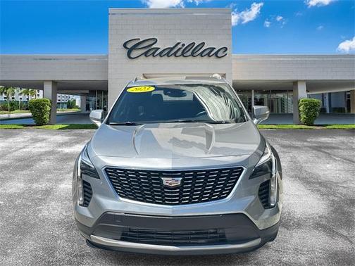 2023 Cadillac XT4 Premium Luxury
