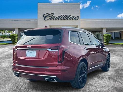 2022 Cadillac XT6 Premium Luxury FWD
