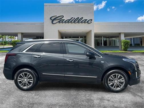 2022 Cadillac XT5 Premium Luxury