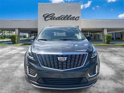 2022 Cadillac XT5 Premium Luxury