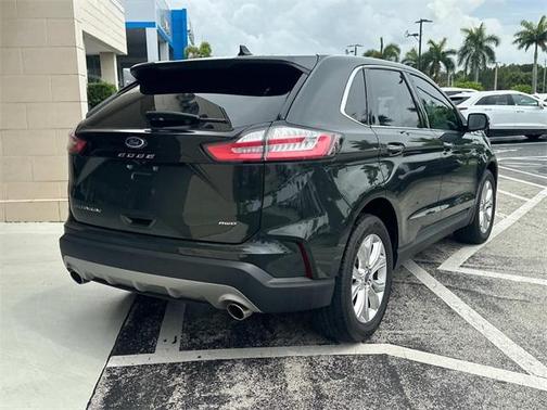 2022 Ford Edge Titanium