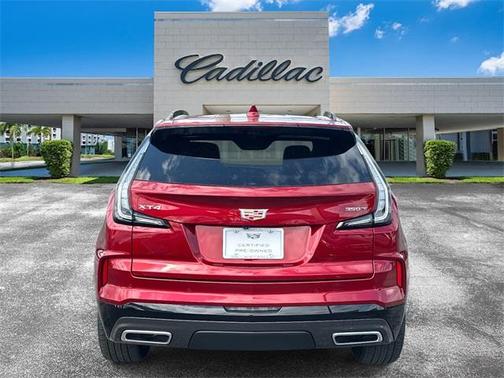2024 Cadillac XT4 Sport