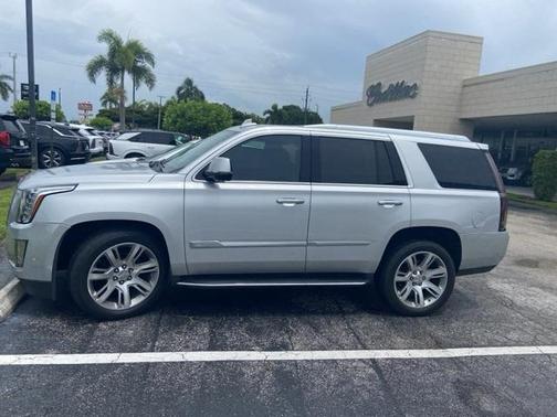 2020 Cadillac Escalade Luxury