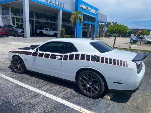 2016 Dodge Challenger R/T Scat Pack