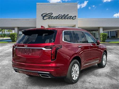 2024 Cadillac XT6 Luxury FWD