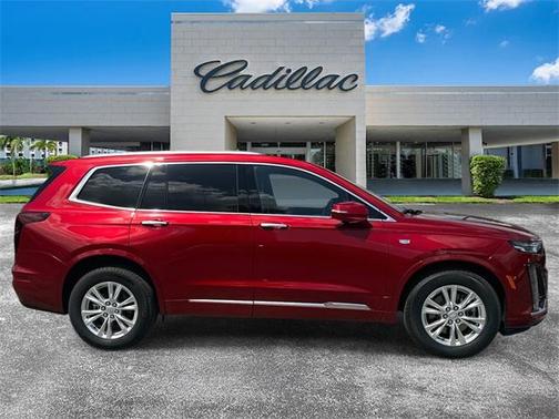 2024 Cadillac XT6 Luxury FWD