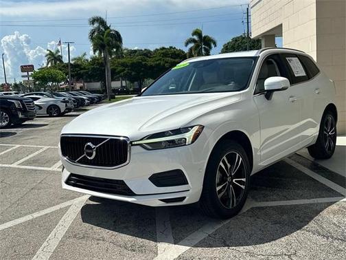 2019 Volvo XC60 T6 Momentum