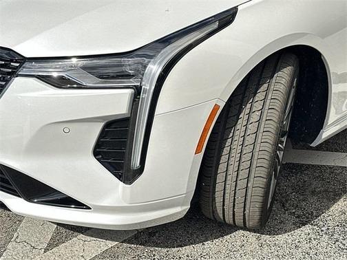 2025 Cadillac CT4 Premium Luxury