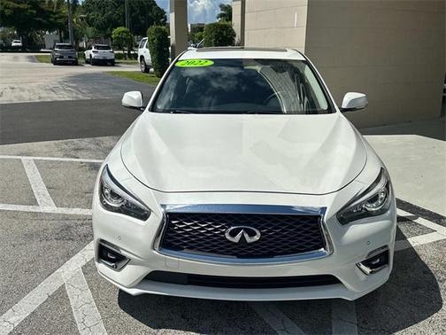 2022 INFINITI Q50 LUXE