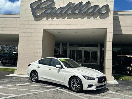 2022 INFINITI Q50 LUXE