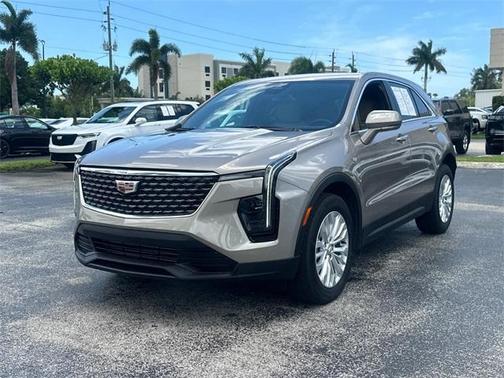 2024 Cadillac XT4 Luxury