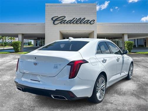2022 Cadillac CT4 Premium Luxury