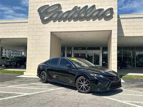 2021 Toyota Camry SE