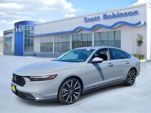 Urban Gray Pearl 2024 Honda Accord Hybrid