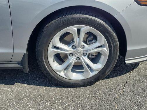 Solar Silver Metallic 2024 Honda Accord LX
