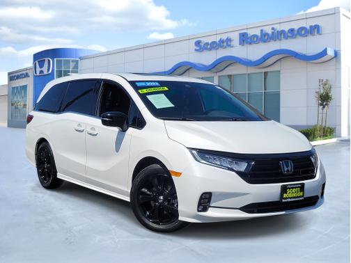 2023 Honda Odyssey 