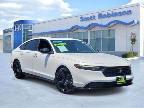 Platinum White Pearl 2023 Honda Accord Hybrid Sport-L