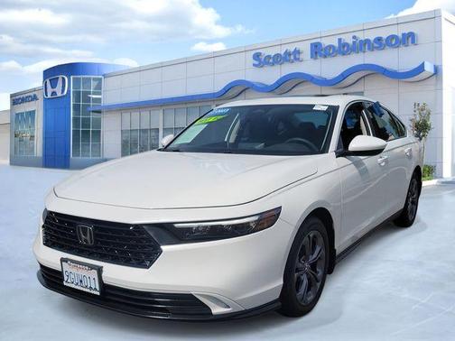 Platinum White Pearl 2023 Honda Accord EX