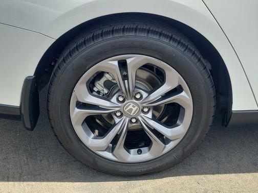 Platinum White Pearl 2023 Honda Accord EX