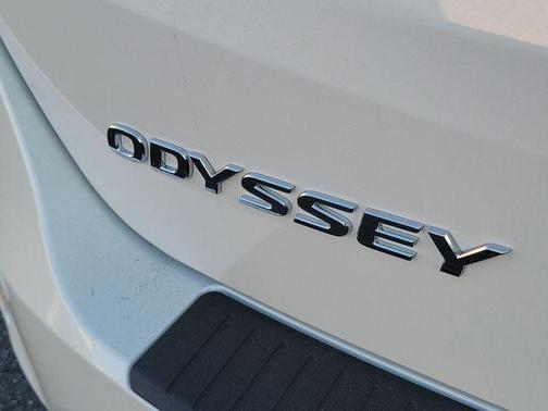 Platinum White Pearl 2026 Honda Odyssey Touring