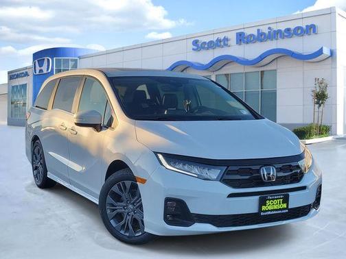 Platinum White Pearl 2026 Honda Odyssey Touring