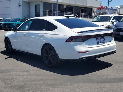 Platinum White Pearl 2023 Honda Accord Hybrid