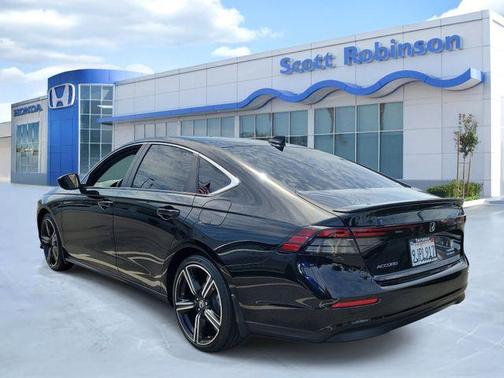 Crystal Black Pearl 2024 Honda Accord Hybrid Sport