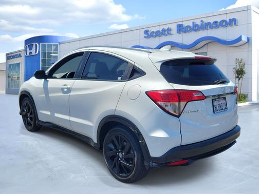 Platinum White Pearl 2021 Honda HR-V