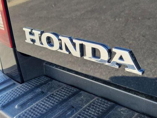 Crystal Black Pearl 2026 Honda Ridgeline RTL