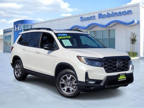Platinum White Pearl 2023 Honda Passport TrailSport