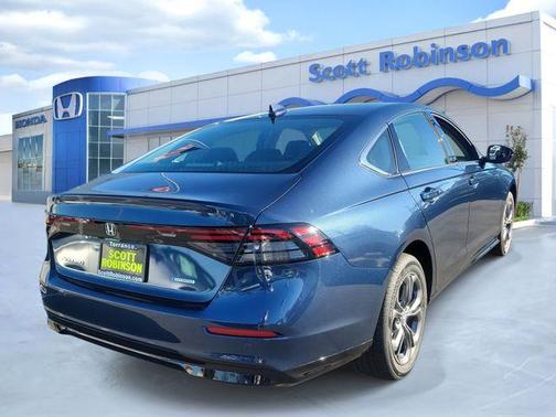 Canyon 2026 Honda Accord Hybrid EX-L
