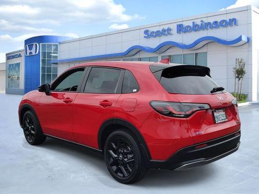 Milano Red 2024 Honda HR-V Sport