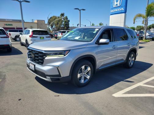 Lunar Silver Metallic 2023 Honda Pilot