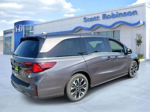 Modern Steel Metallic 2026 Honda Odyssey Elite
