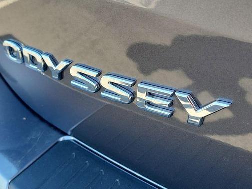Modern Steel Metallic 2026 Honda Odyssey Elite