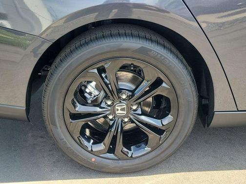 Meteorite Gray Metallic 2025 Honda Accord SE