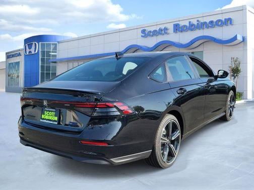 Crystal Black Pearl 2026 Honda Accord Hybrid Sport