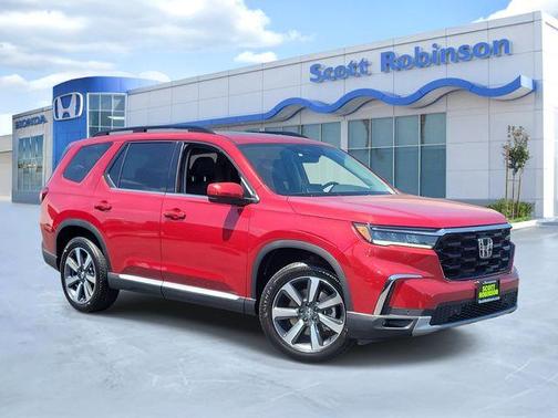Radiant Red Metallic II 2025 Honda Pilot Touring