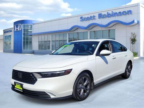 Platinum White Pearl 2023 Honda Accord EX