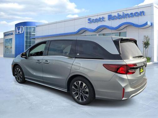 Solar Silver Metallic 2026 Honda Odyssey Elite