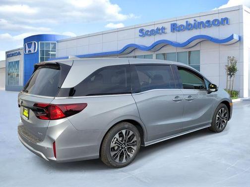 Solar Silver Metallic 2026 Honda Odyssey Elite